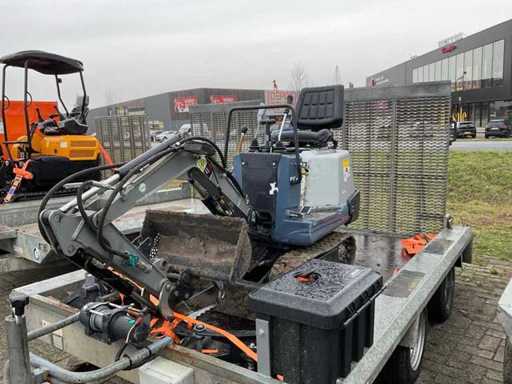 2022 - HSW-06 - Mini koparka z przyczepą