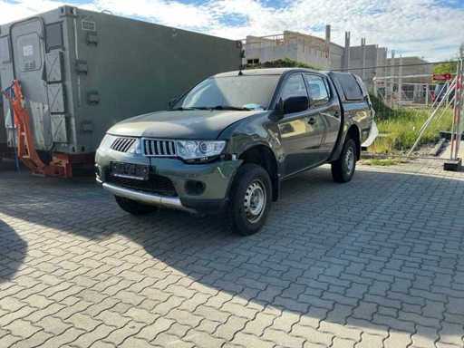 2014 Mitsubishi L200