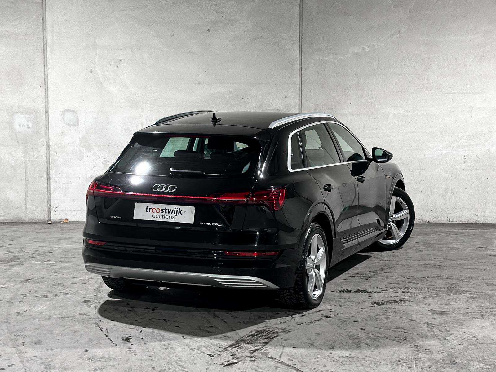 Audi e-tron 50 Quattro Business Edition 313pk 2020 (Origineel-NL), J-761-NS