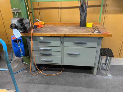   Workbench without contents