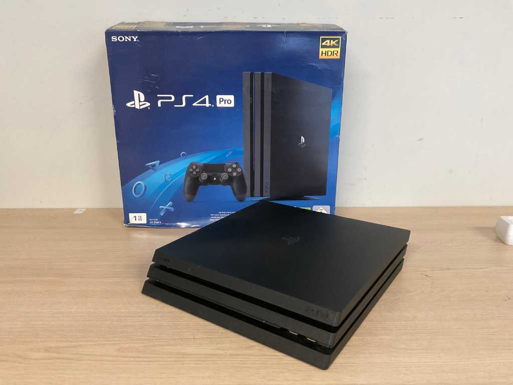 Sony PlayStation 4 (NEGRU) + 500 GB SLIM (produs de reparare)