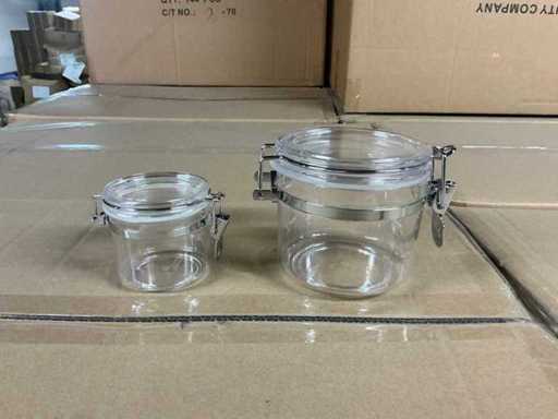 Partij kunststof bewaarpotten (120 en 450 ml, circa 5.500 stuks)