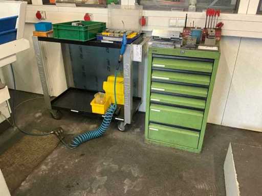 Etagentransportwagen