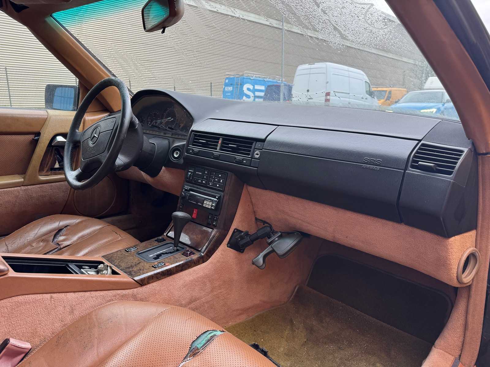 Mercedes-Benz SL500 Convertible 332PK 1992
