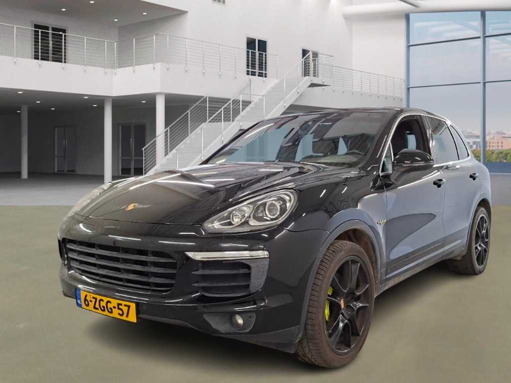 Porsche Cayenne 3.0 S E-Hybrid, 6-ZGG-57