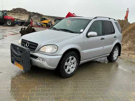 2002 Mercedes-Benz ML270CDi Pkw
