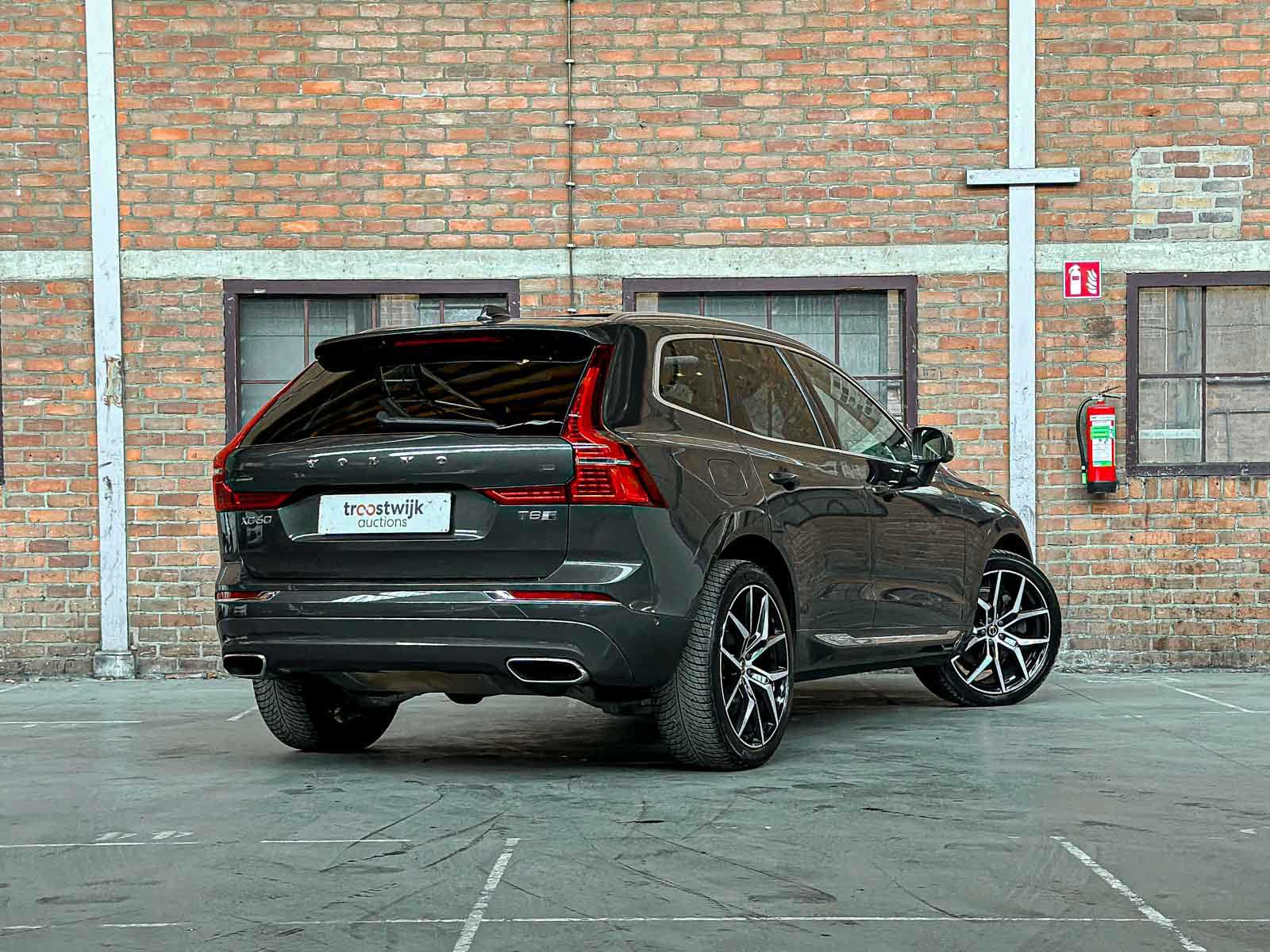 Volvo XC60 2.0 T8 Twin Engine AWD Inscription R-Design 303pk 2019, R-244-TZ