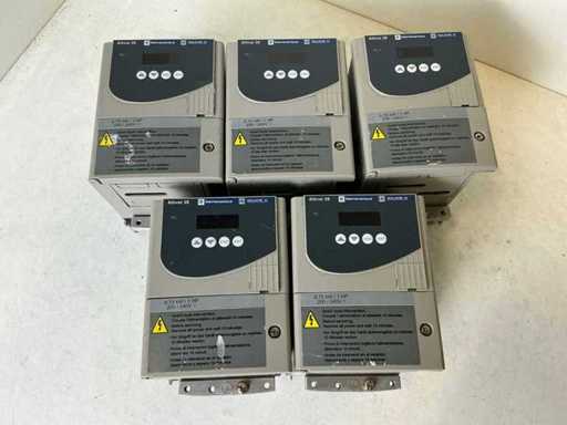Schneider / Telemecanique Altivar28 ATV28HU18M2 Frequency converter (5x)