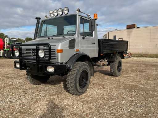 Mercedes-Benz Unimog 435 Vierwielaangedreven (landbouwkenteken + 80km p/u)