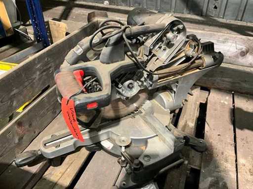 Scie circulaire Femi 1030 DB à coupe transversale