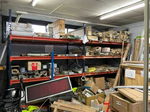 Various shelving (3x)