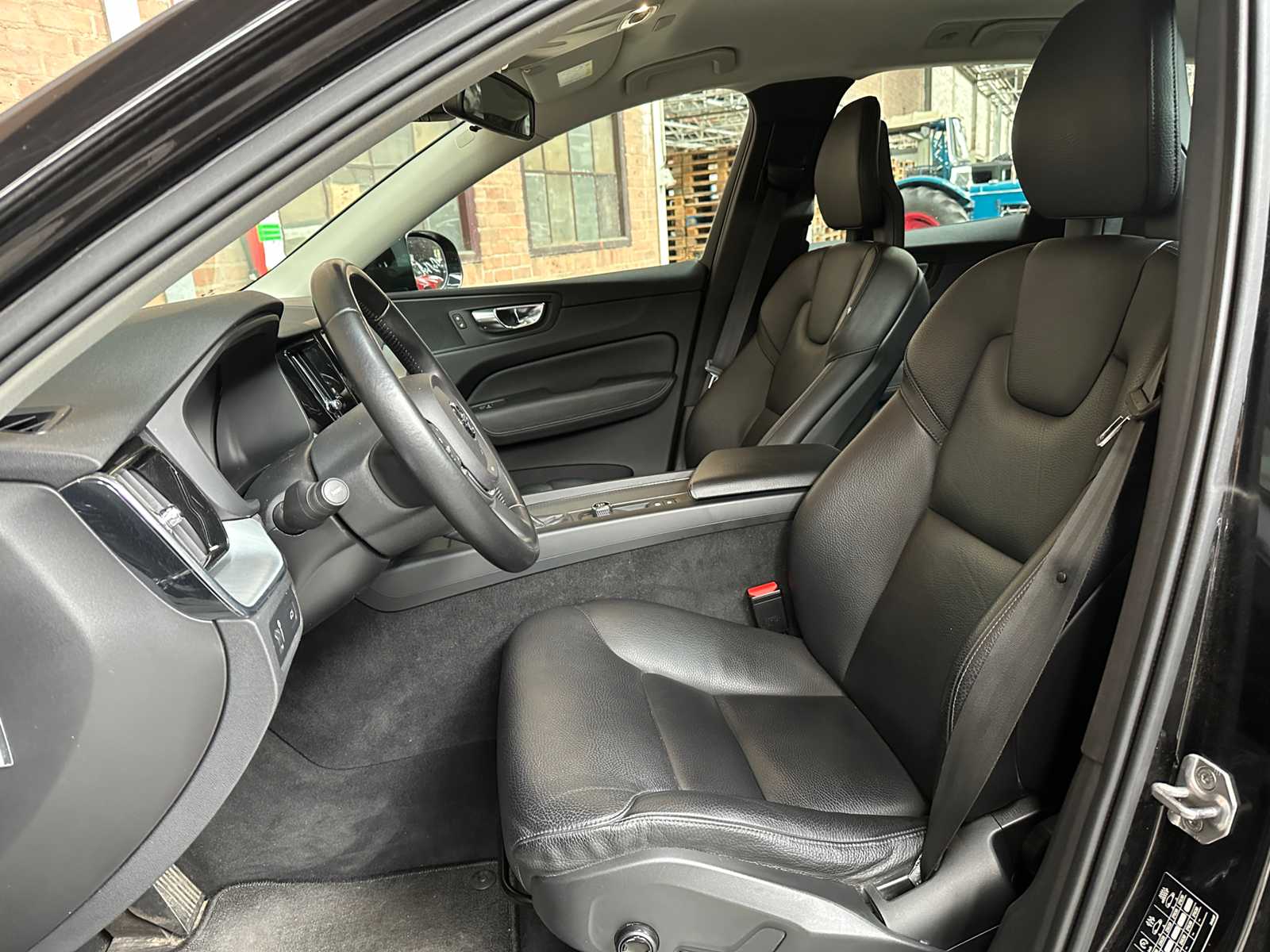 Volvo XC60 2.0 D4 AWD Momentum 190pk 2017, P-666-DB