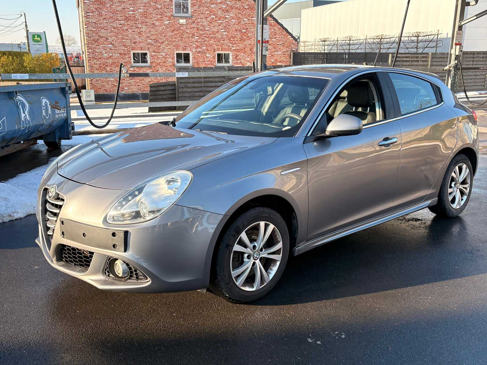 2014 Alfa Romeo Giulietta 940 Passenger Car
