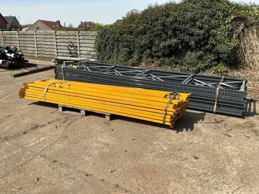 Étagère à palettes