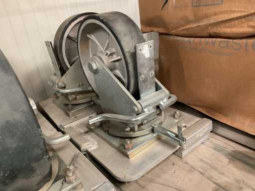 Sharkcage Wheels set