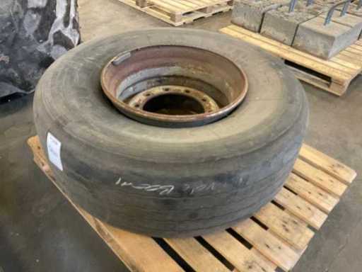 Anvelopă Michelin XT E2 pe jantă