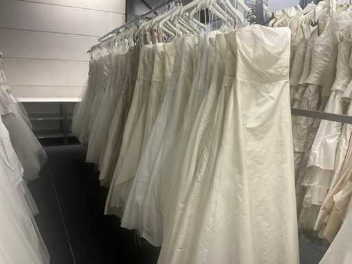 Linea Raffaelli Partij diverse bruidsjurken (49x)