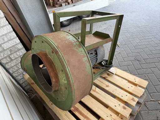 Ventilator centrifugal (ventilator de cohlee)