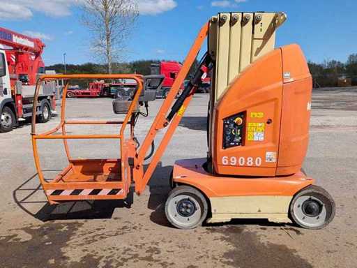JLG - T10E - 2011 - Platformă de catarg vertical 69080