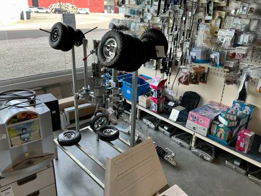 Portapacchi con accessori per caravan e rimorchi