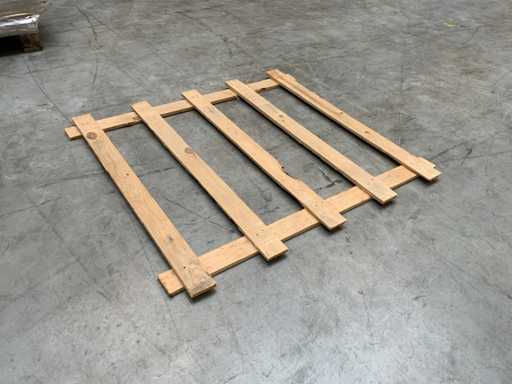 Decking in legno circa 1100x1000mm (500x)