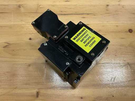 100 Amp Voltage Regulator