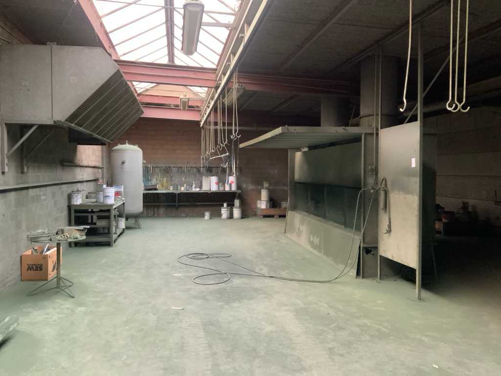 Spray booth with contents