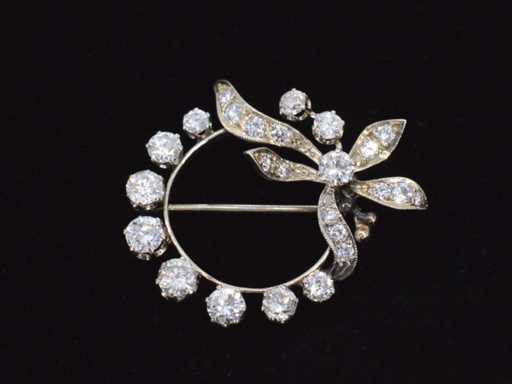 Gouden broche of hanger met diamanten