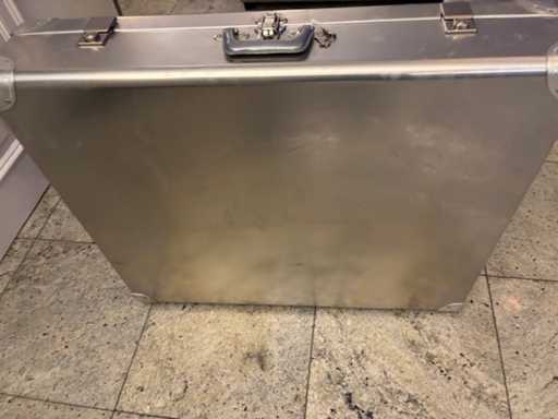 3 X New Aluminum Cases (3x)