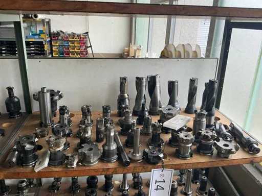 Assortiment van verschillende freesgereedschappen/houders SK40