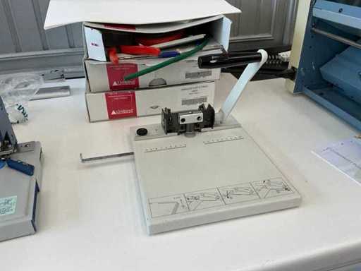 Manuele afrondmachine