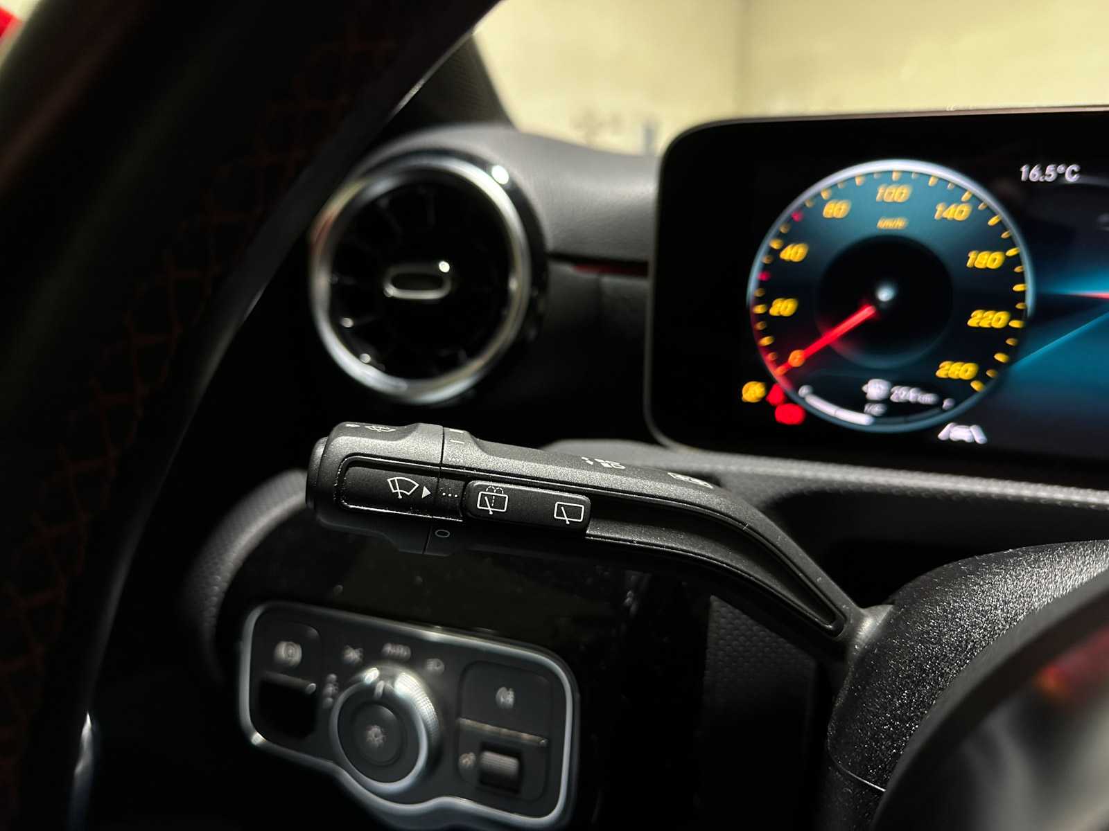 Mercedes-Benz A180 d Business Solution AMG 116pk 2018 (Origineel-NL) A-klasse, SR-559-F