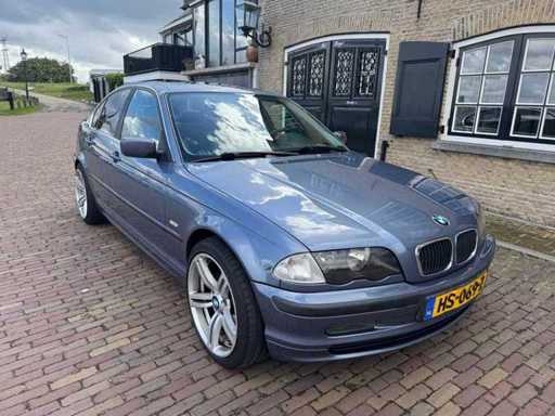 BMW Seria 320i Executive HS-069-Z