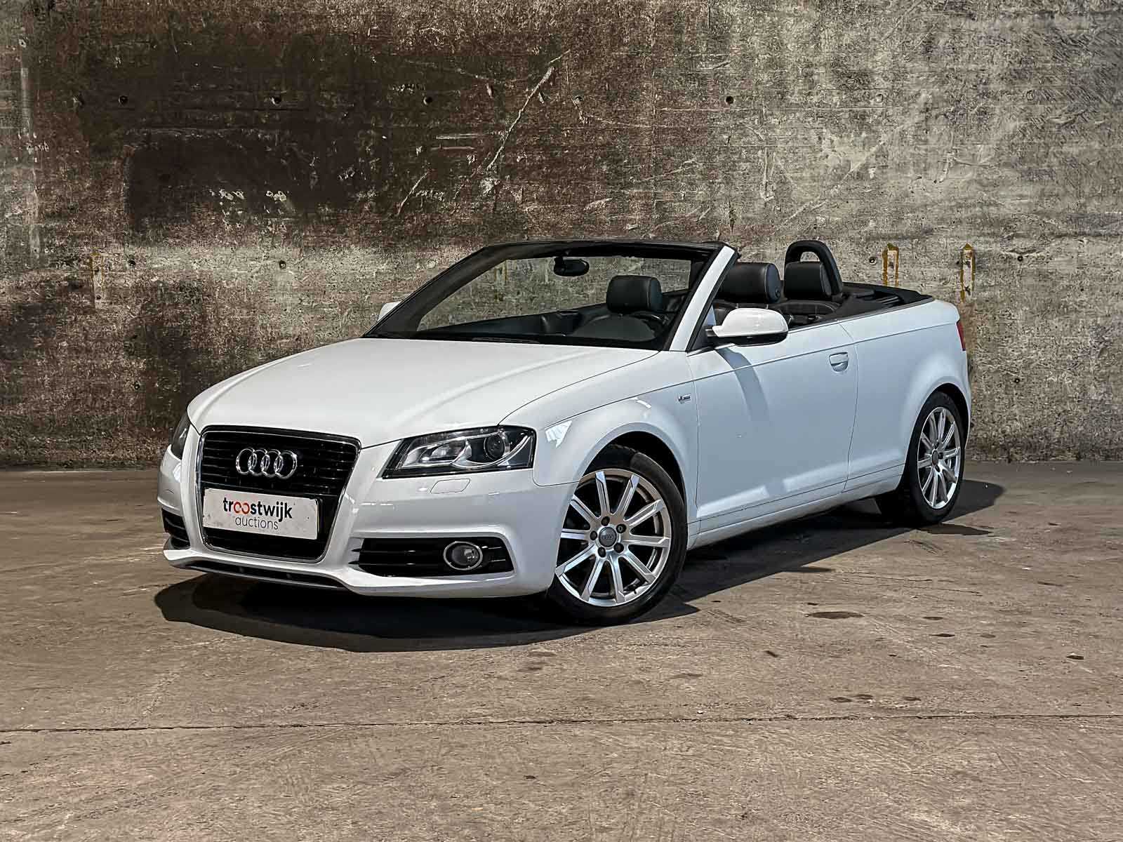 Luxury en sports cars te Milsbeek