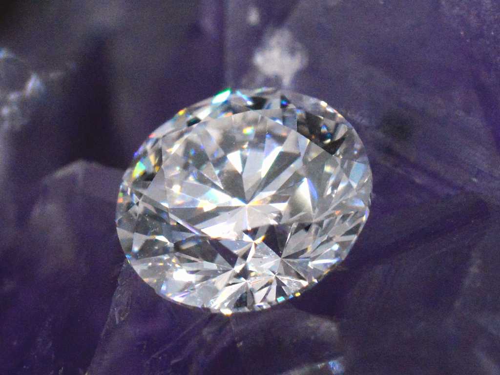 Diamant Diamant - 4,05 Karat Diamant im Brillantschliff (zertifiziert)