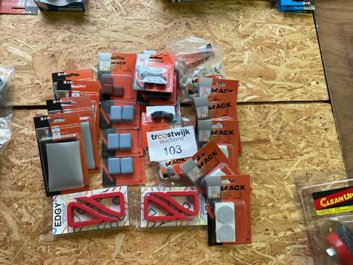 1 x partij bevestigingsmaterialen