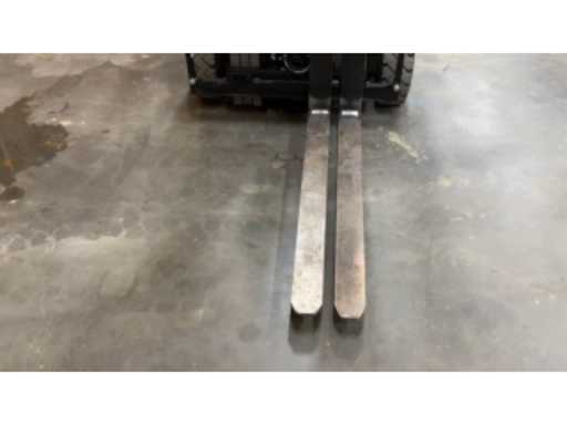 cf940b1e-a286-4e9d-879f-03aafd74b904.mp4