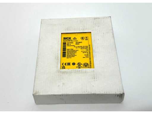 SICK - UE410-MU4T0 - VEILIGHEIDSCONTROLLER (NIEUW)