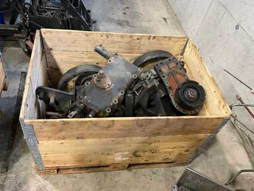 Steyr 8165 / 8180 SK2 Fourchette mixte à huit trémies & PTO arrière