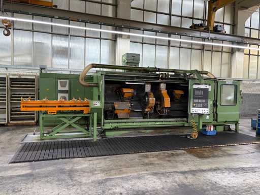 MAGDEBURG CNC 404 MV Center Drive Lathe