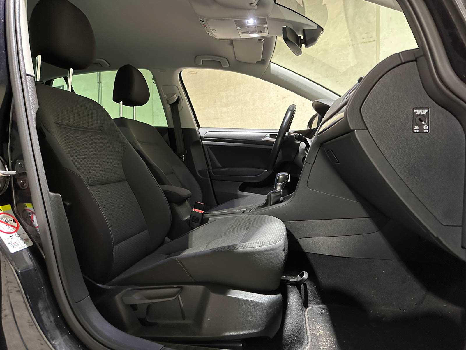 Volkswagen e-Golf 136pk 2018 (Origineel-NL), SF-488-D