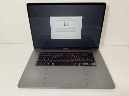 Apple MacBook Pro 16", Core(TM) i7 9. generacji, 32 GB RAM, 500 GB NVMe, AMD Radeon RX Pro 5500M 4 GB Laptop