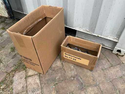 Material pentru acoperiș / cârlig pentru țiglă