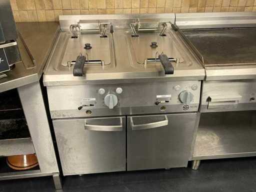 2022 700-Line Dubbele friteuse