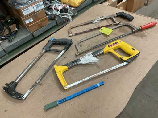 Verschiedene Bügelsägen (4x)