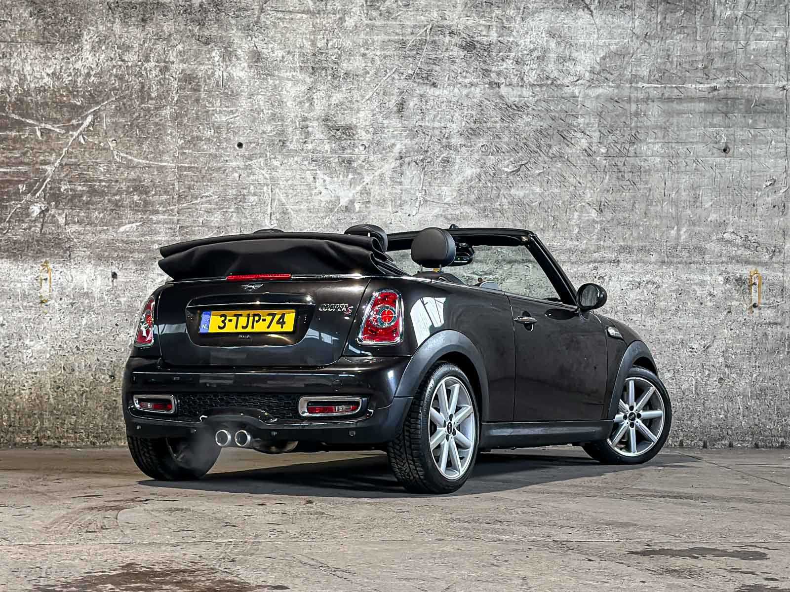 Mini Cooper S Cabriolet 1.6 184pk 2014 AUTOMAAT (Origineel-NL), 3-TJP-74