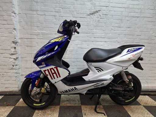 Yamaha Aerox 45 km skuter 2 suw na skuterze 45 km