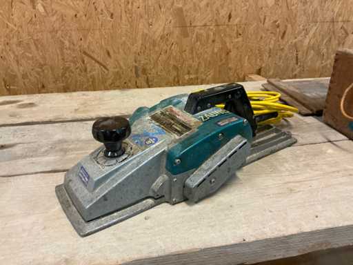 Strugarka r?czna Makita 1806B