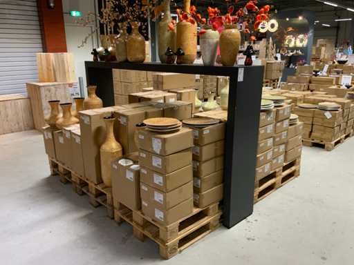 Meble prezentacyjne (2x)