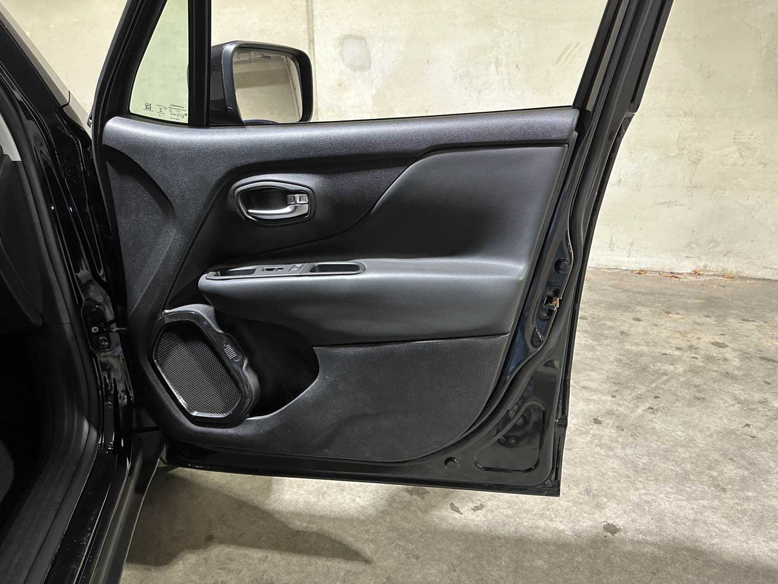 Jeep Renegade 1.4 MultiAir Night Eagle II Lmtd DDCT 140pk 2018 (Origineel-NL + 1e eigenaar), XD-557-D